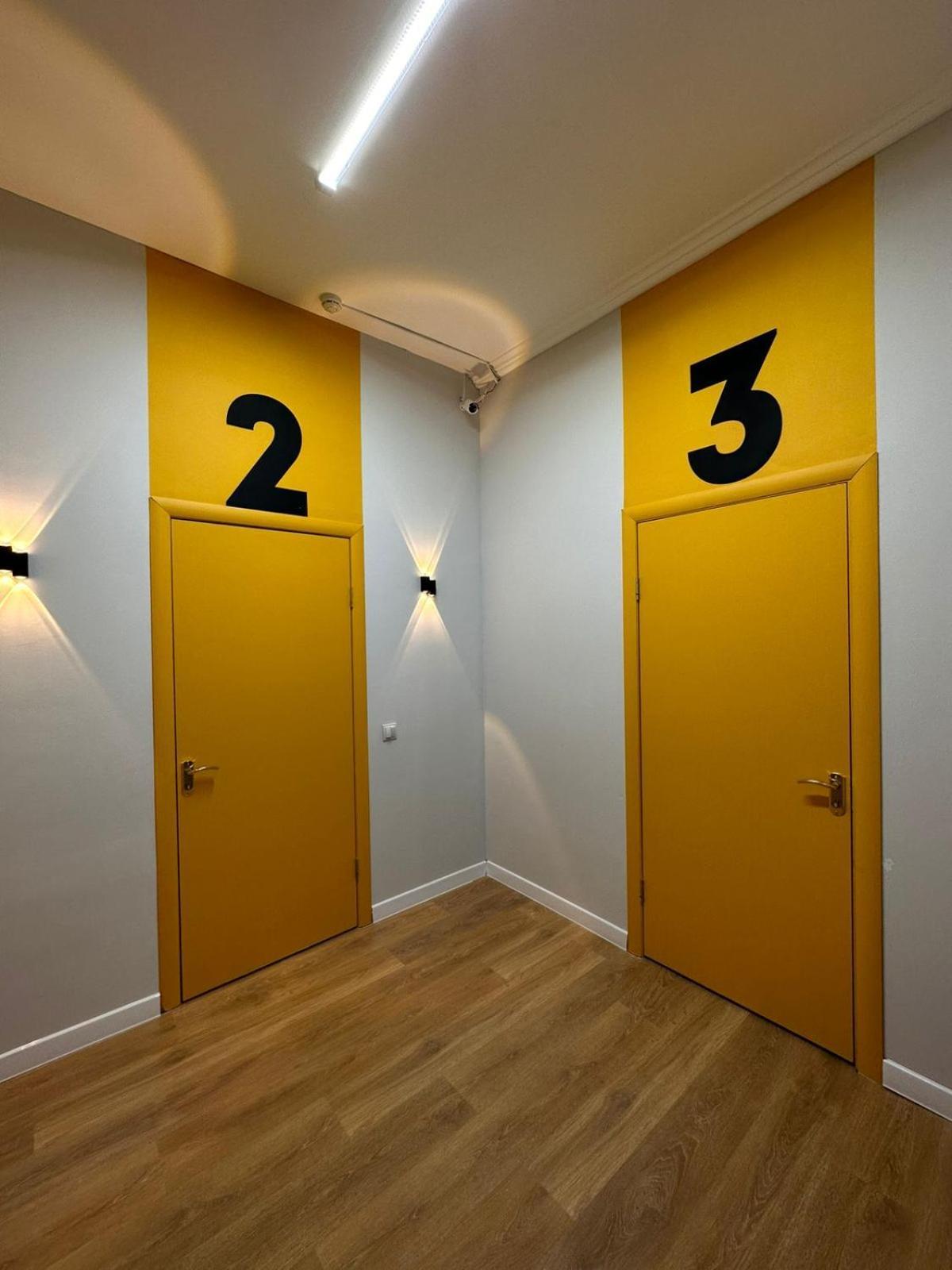 Friends Hostel Астана Екстер'єр фото