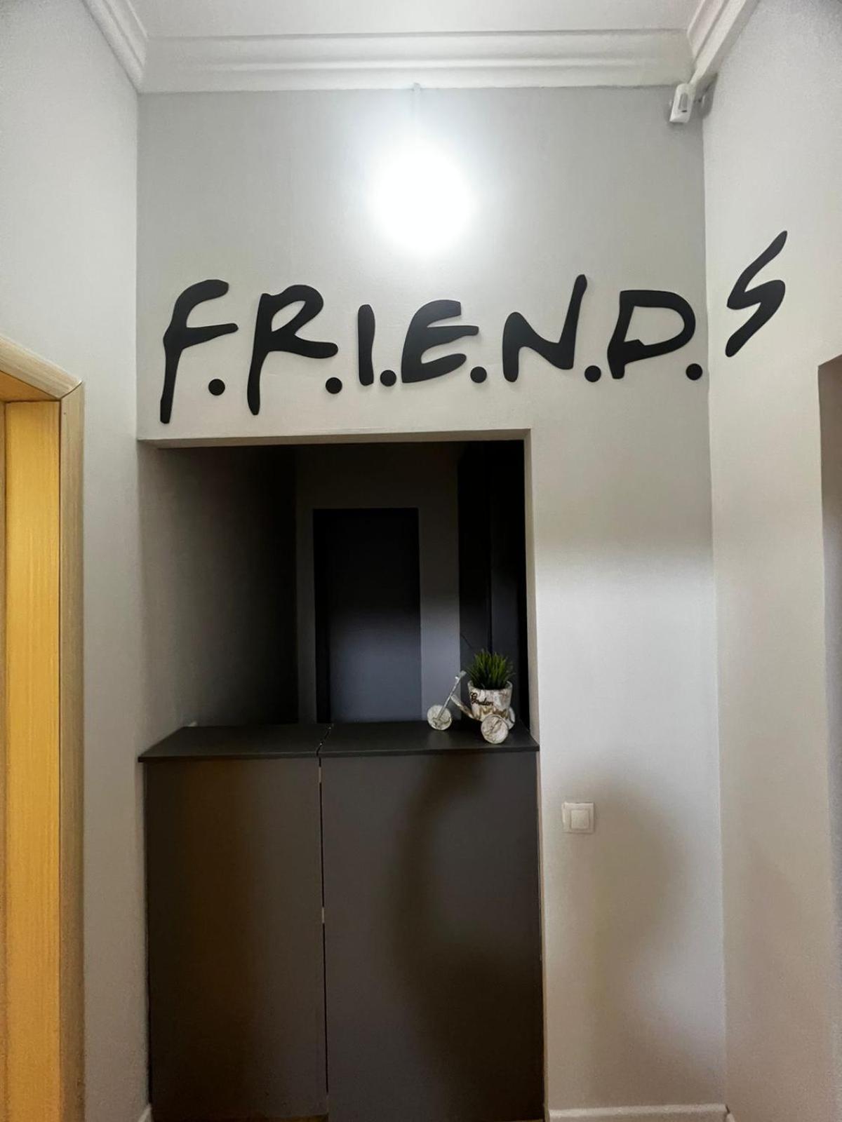 Friends Hostel Астана Екстер'єр фото